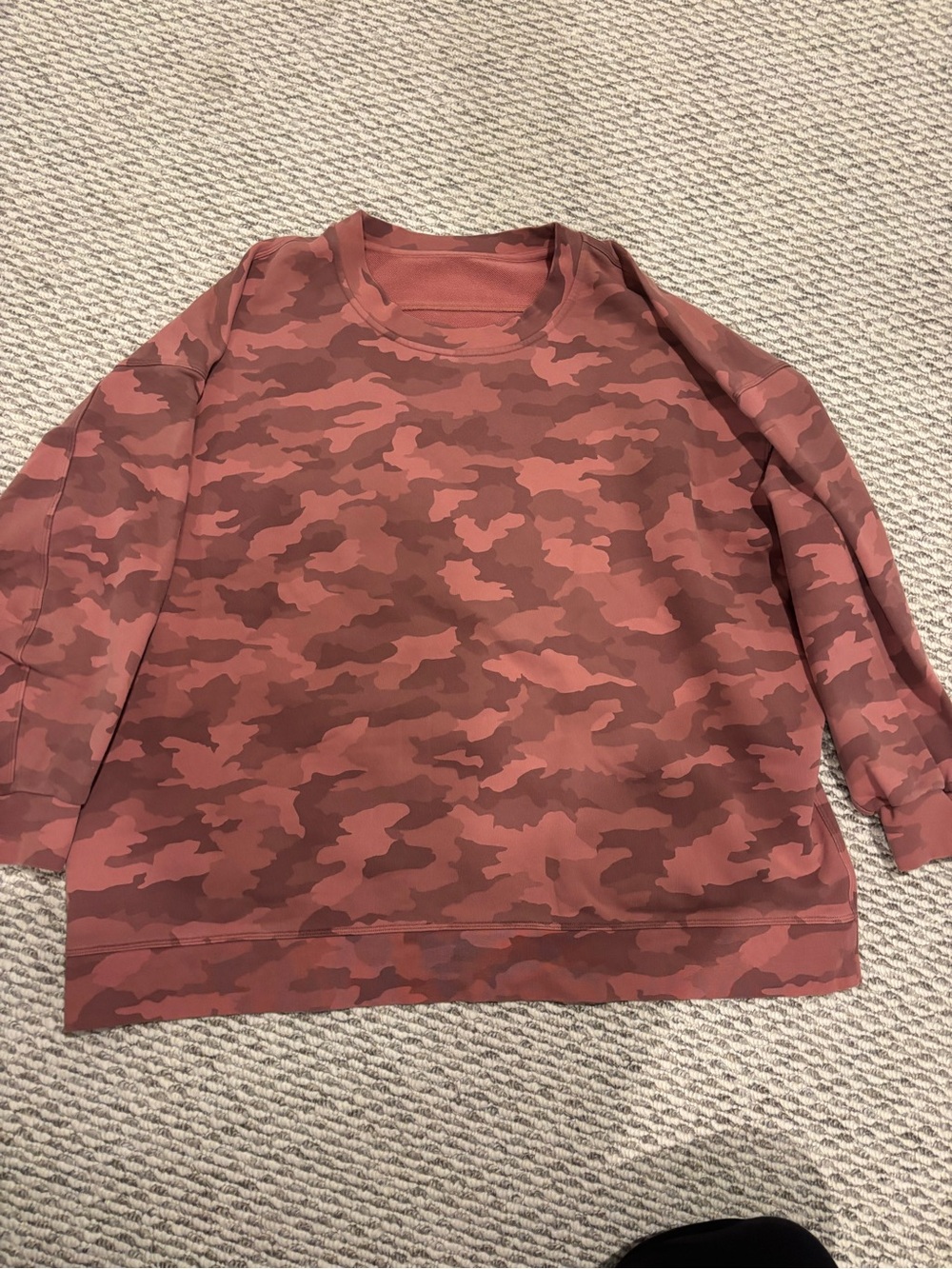 Women’s lululemon crew neck